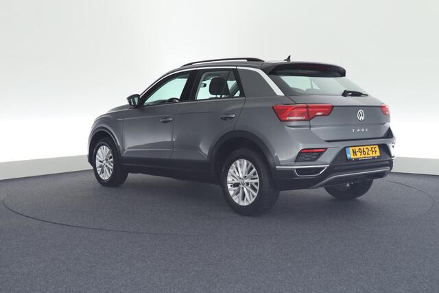 Volkswagen T-Roc 1.5 TSI 150pk DSG Style LED Virtual Cockpit Stoelverwarming