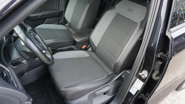 Volkswagen T-Roc 1.5 TSI 150PK DSG 3X R-Line Pano.Dak Virtual 19inch Suzuka LED Adaptive Cruise Control *79034km*