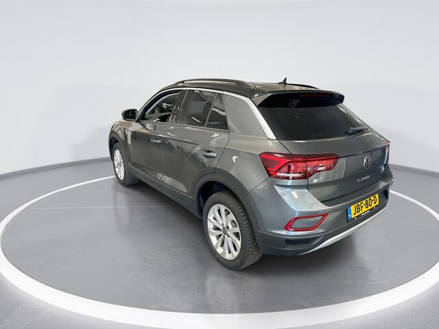 Volkswagen T-Roc 1.5 TSI 150pk DSG Life Edition · Keyless · Camera · Apple/Android Car Play · Navigatie · P-Sensoren · 17'' Inch · Garantie t/m 25-02-2027