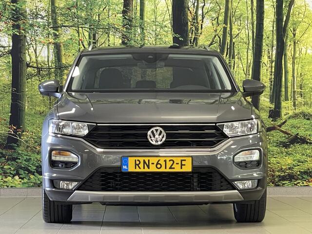 Volkswagen T-Roc 1.0 TSI Style | Trekhaak | Adaptieve Cruise Control | Parkeersensoren | Apple Carplay/Android Auto | Lane Assist | Navigatie | DAB | Airconditioning |