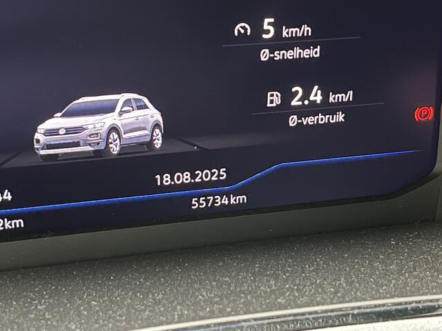 Volkswagen T-Roc 1.0 TSI Life 75 Edition / GARANTIE TM 01-2027/ ADAPT. CRUISE/ LED/ DAB/ CLIMA/ DIGITAL DASH/ APP-CONNECT/ PARK. SENSOREN + CAMERA/ NAVI/ BLUETOOTH/ 17" LMV