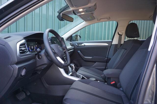 Volkswagen T-Roc 1.5TSI 150pk Automaat Life + Camera/ Carplay/ Navi/ Adapt.Cruise/ LED/ Nieuwstaat/ Garantie!