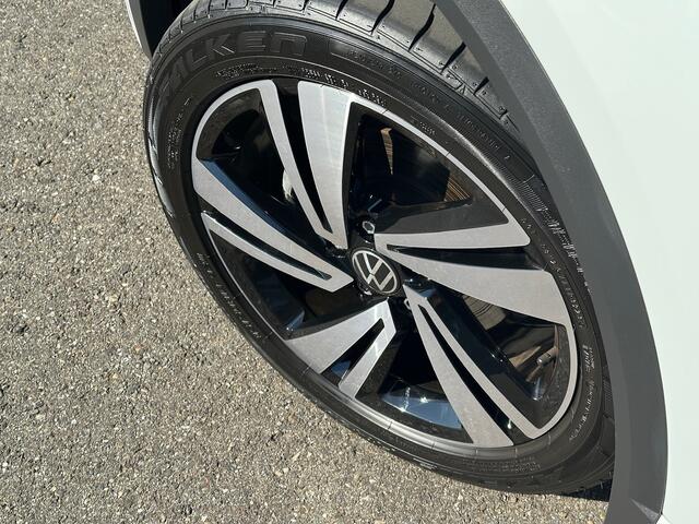 Volkswagen T-Roc 1.5 TSI 150pk DSG R-Line | Camera | Keyless | Elek. Achterklep | Dode hoek | Rijklaar incl. 1 jaar Bovag garantie