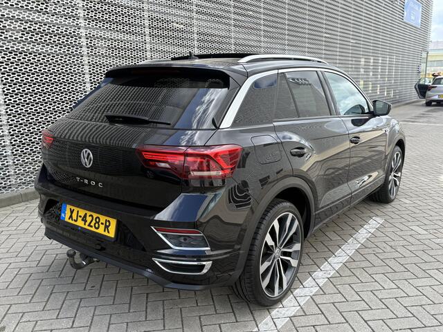 Volkswagen T-Roc 1.5 TSI R-line / Digitaal dashboard / Navigatie / Trekhaak / Bearlock / Suzuka 19 inch velgen /
