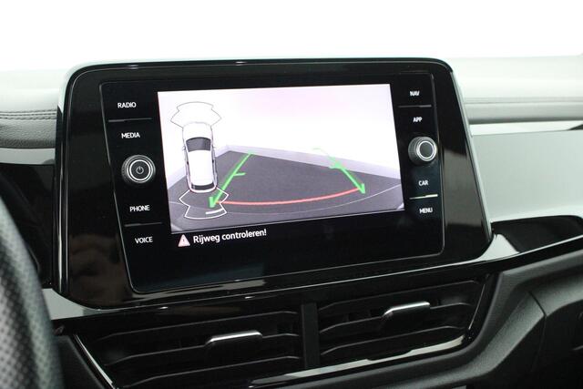Volkswagen T-Roc 1.5 TSI 150pk DSG R-Line Business+ Blackstyle Panoramadak Stoelverwarming