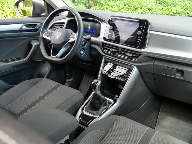 Volkswagen T-Roc 1.0 TSI Life Edition | APPLE CARPLAY | PDC |
