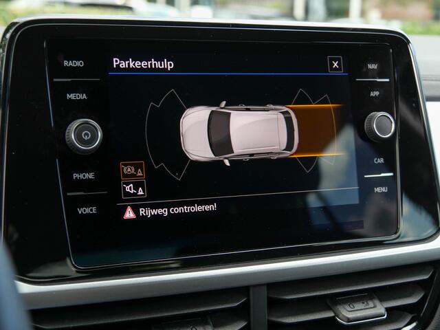 Volkswagen T-Roc 1.0 TSI Life Edition | APPLE CARPLAY | PDC |