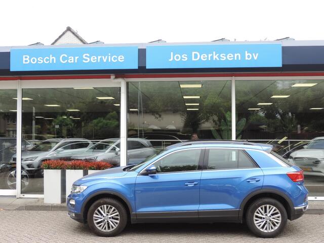 Volkswagen T-Roc 1.5 TSI Style - Camera | Stoel/stuurverw | Carplay | Trekhaak
