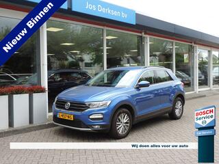 volkswagen-t-roc-1.5-tsi-style---ca