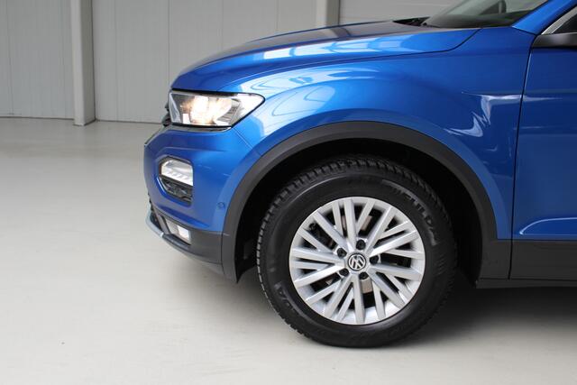 Volkswagen T-Roc 1.0 TSI Style Business Achteruitrijcamera | Climate Control | Active Info Display |