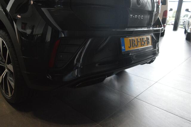 Volkswagen T-Roc 1.5 TSI R-Line Black Style navi camera led Beats 19 inch !!