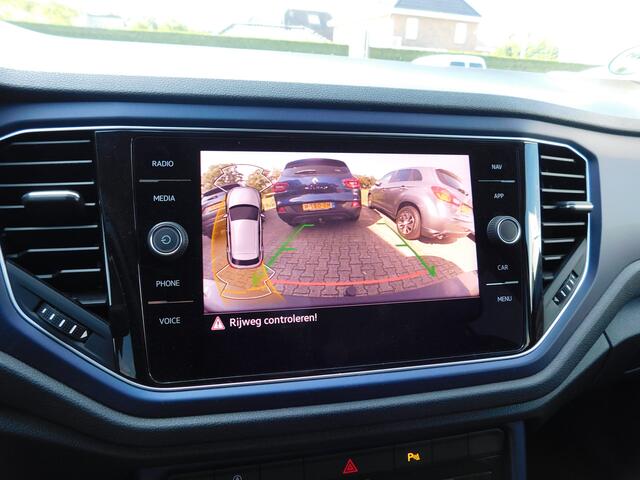 Volkswagen T-Roc 1.5 TSI/DSG Camera, LED, Acc, Pdc, Trekhaak