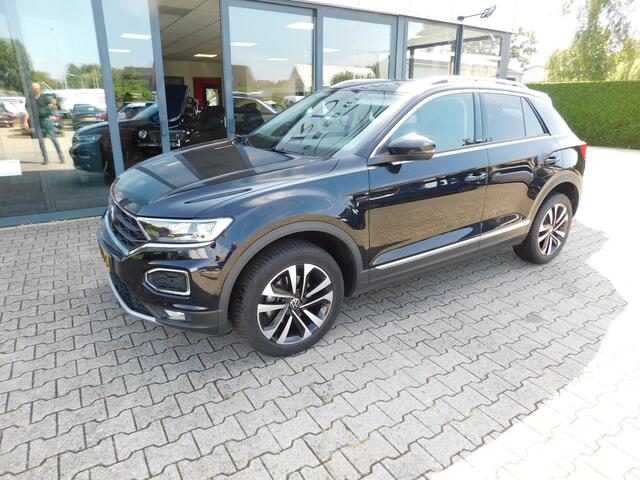 Volkswagen T-Roc 1.5 TSI/DSG Camera, LED, Acc, Pdc, Trekhaak