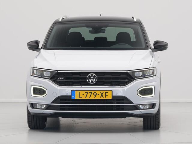 Volkswagen T-Roc 1.5 TSI 150pk DSG R-Line Business Navigatie Carplay Camera 19" velgen Trekhaak Keyless 173