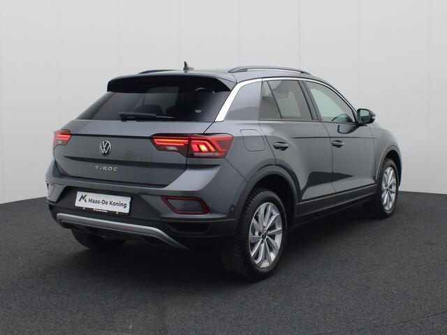 Volkswagen T-Roc 1.5TSI/150PK Life DSG · Navigatie · Apple/Android Car Play · Camera + Parkersensoren · Garantie tot januari 2027
