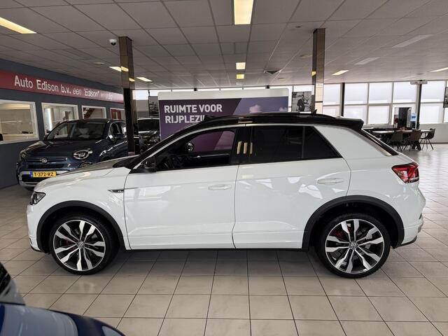Volkswagen T-Roc 1.5 TSI DSG 150PK Sport R *LM19*PANO*TREKHAAK*NAVI