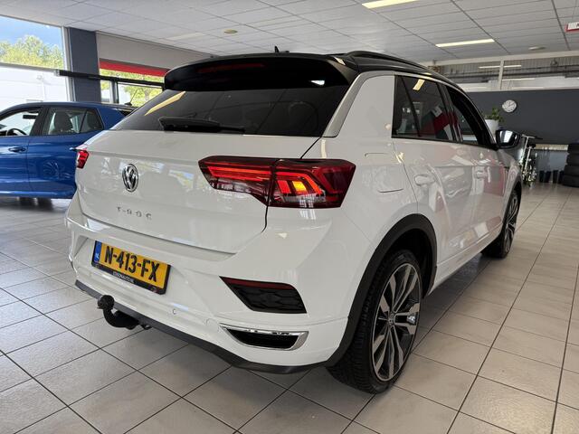 Volkswagen T-Roc 1.5 TSI DSG 150PK Sport R *LM19*PANO*TREKHAAK*NAVI