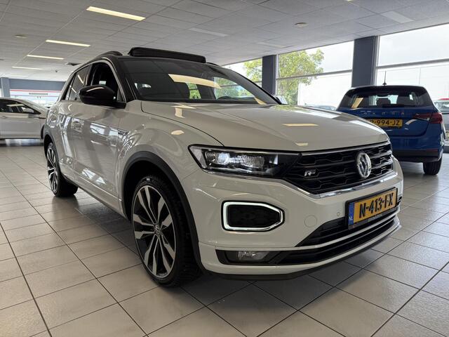 Volkswagen T-Roc 1.5 TSI DSG 150PK Sport R *LM19*PANO*TREKHAAK*NAVI