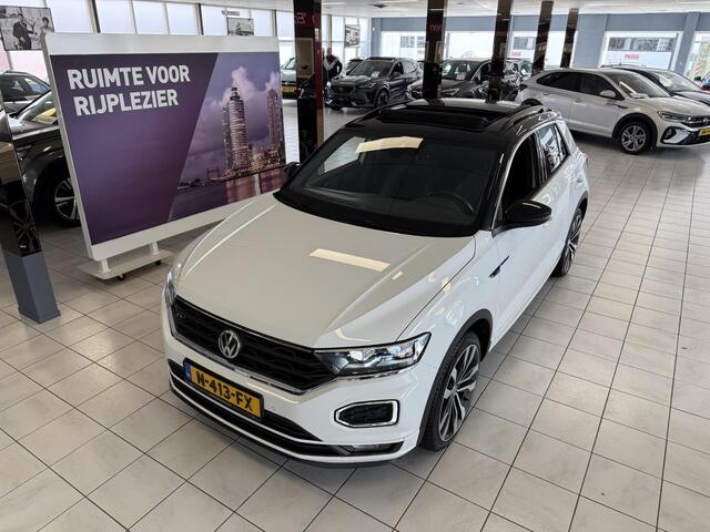 Volkswagen T-Roc 1.5 TSI DSG 150PK Sport R *LM19*PANO*TREKHAAK*NAVI
