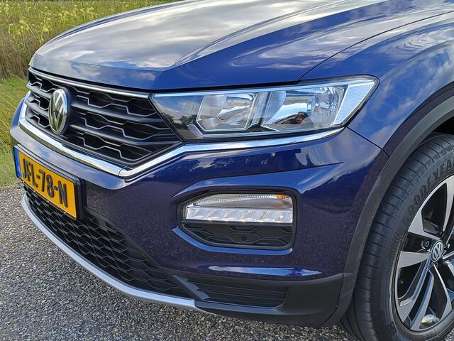 Volkswagen T-Roc 1.5 Style United /Pano/Camera/Cruise/Carplay/Clima/
