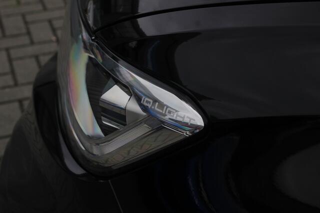 Volkswagen T-Roc 1.5 TSI R-Line Business+ | Pano | 18" L.M. | Clima