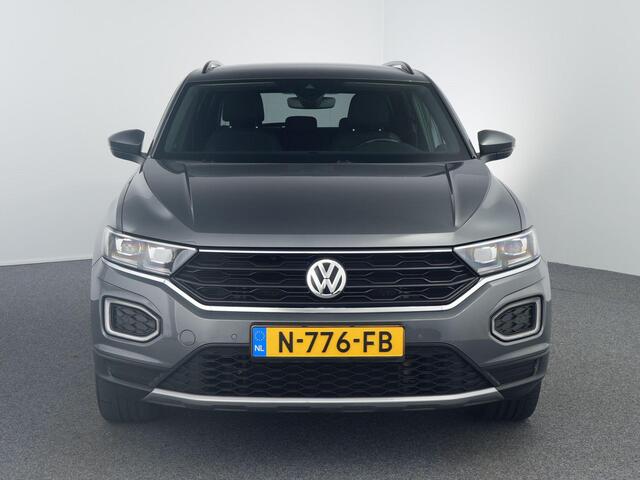 Volkswagen T-Roc 1.5 TSI Sport Business R-line | afneembare trekhaak | Vitual | Camera |