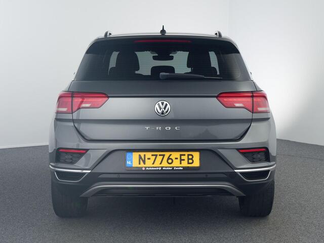 Volkswagen T-Roc 1.5 TSI Sport Business R-line | afneembare trekhaak | Vitual | Camera |