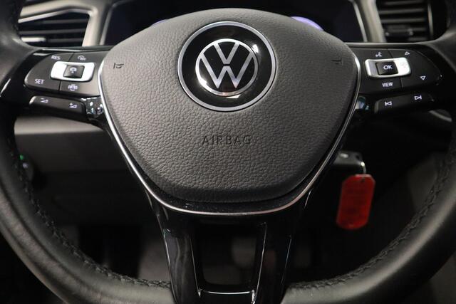 Volkswagen T-Roc 1.5 TSI Style 150pk! Navigatie Adaptive-Cruise Camera
