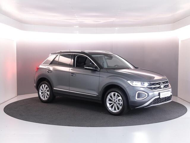 Volkswagen T-Roc 1.5 TSI Style 150 PK DSG | Trekhaak afneembaar | Navigatie | Stoel verwarming en massage | Alcantara |