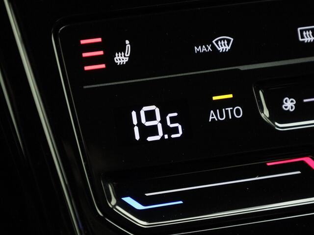 Volkswagen T-Roc 1.5TSI/150PK R-Line Edition DSG · Stoel- & stuurverwarming · Camera + Parkeersensoren · Apple/Android · Garantie tot juni 2026