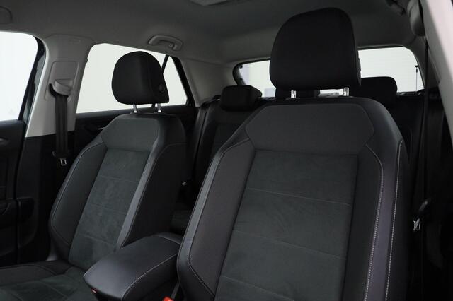 Volkswagen T-Roc 1.5TSI/150PK Style DSG · Navigatie · Apple Car Play · Trekhaak · Garantie tot januari 2027