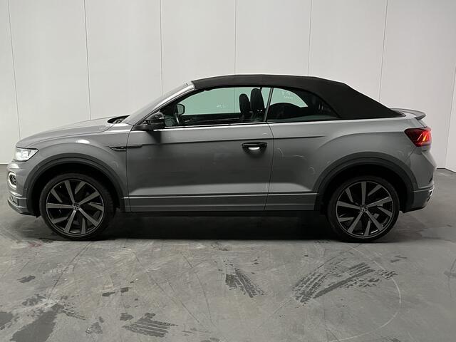 Volkswagen T-Roc Cabrio 1.5 TSI R-Line / AUTOMAAT/ 2X R-LINE/ BEATS AUDIO/ LEER/ 19" LMV/ LED/ ADAPT. CRUISE/ DIGITAL DASH/ PARK. SENSOREN + CAMERA/ CLIMA/ RIJ-MODI/ APP-CONNECT/ NAVI/ DAB/ STOEL-STUUR VERWARM.