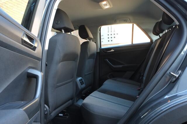 Volkswagen T-Roc 1.5 TSI DSG Style Trekhaak, Carplay, Achteruitrijcamera