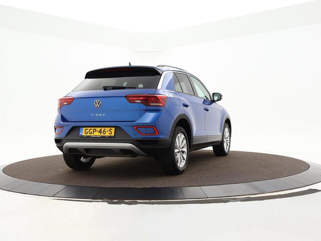 Volkswagen T-Roc 1.5 TSI 150pk DSG Life Edition · Camera · Side Assist · Keyless · ACC · Parkeerassistent · Apple/Android Car Play · Elek. Inklapbare Spiegels · Garantie t/m 29-07-2028 of 100.000km