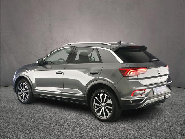 Volkswagen T-Roc Style 1.0 TSI 110pk Navigatie, Adaptive cruise control, Achteruitrijcamera, LED koplampen, Stoelverwarming, App connect, Airco, Parkeersensoren, DAB, Radio