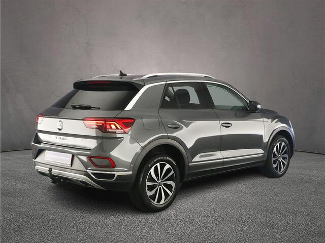 Volkswagen T-Roc Style 1.0 TSI 110pk Navigatie, Adaptive cruise control, Achteruitrijcamera, LED koplampen, Stoelverwarming, App connect, Airco, Parkeersensoren, DAB, Radio