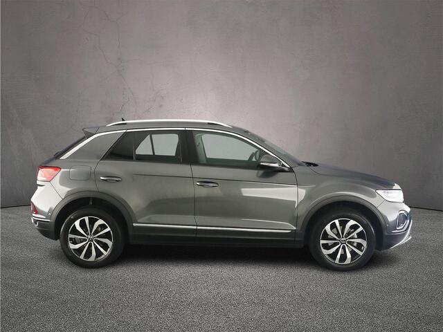 Volkswagen T-Roc Style 1.0 TSI 110pk Navigatie, Adaptive cruise control, Achteruitrijcamera, LED koplampen, Stoelverwarming, App connect, Airco, Parkeersensoren, DAB, Radio