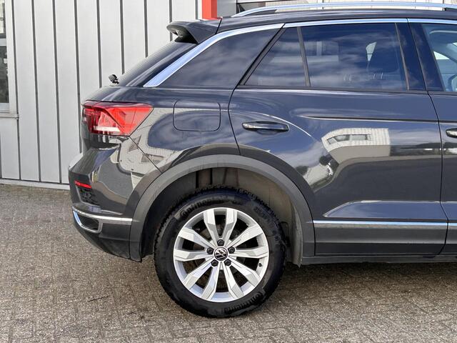 Volkswagen T-Roc 1.5 TSI Sport | LED | Lichtmetaal | Virtual | ACC |