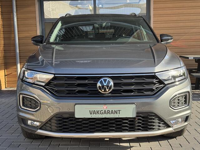 Volkswagen T-Roc 1.5 TSI Sport,Cruise,Cam,Trekh,Carpl