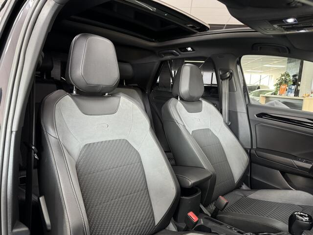 Volkswagen T-Roc 2.0 TSI R 4Motion 301PK AKRA PANO