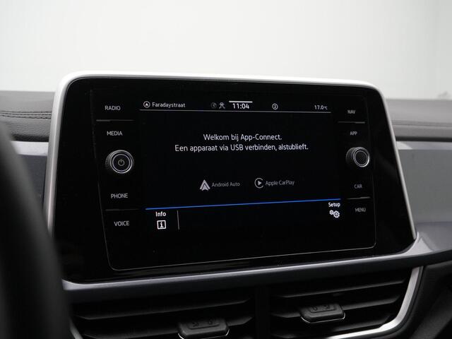 Volkswagen T-Roc 1.0 TSI 110 pk Style | LED Koplampen | Navigatie | Parkeersensoren voor/achter | Digital Cockpit Pro | Adaptive Cruise