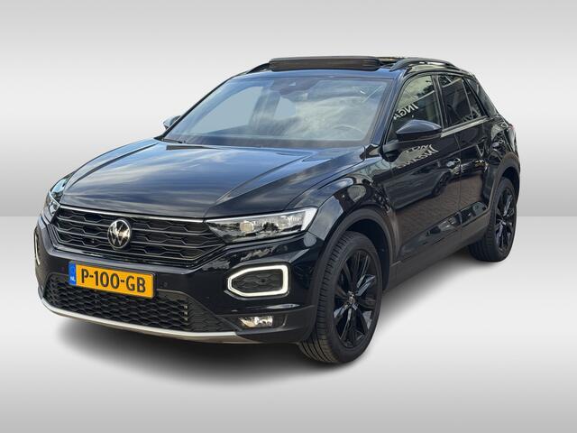 Volkswagen T-Roc 1.5 TSI Sport / Panoramadak / Camera / Virtual Cockpit / Keyless / 19'' / Apple CarPlay / DAB / ACC / Getint glas / Stoelverwarming