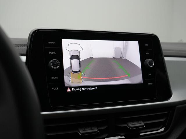 Volkswagen T-Roc 1.5 TSI 150 pk DSG Life Edition | Achteruitrijcamera | Navigatie | Adaptive Cruise | Side Assist