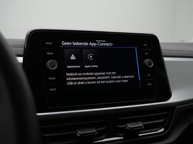 Volkswagen T-Roc 1.5 TSI 150 pk DSG Life Edition | Achteruitrijcamera | Navigatie | Adaptive Cruise | Side Assist