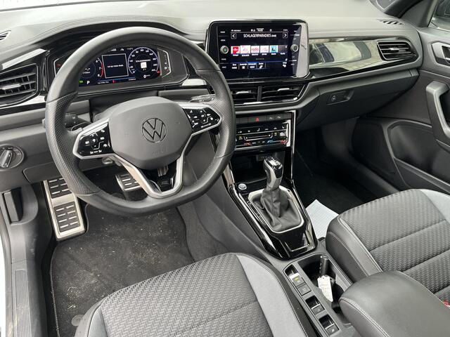 Volkswagen T-Roc Cabrio 1.5 TSI R-Line / AUTOMAAT/ 2X R-LINE/ BEATS/ ADAPT. CRUISE/ APP-CONNECT/ BLUETOOTH/ PARK. SENSOREN + CAMERA/ DIGITAL DASH/ MATRIX/ STOEL-STUUR VERWARM.