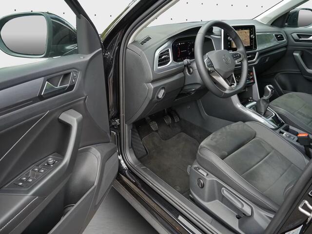 Volkswagen T-Roc 1.5 TSI ** LED, VIRTUAL, CLIMA, ACC, MASSAGE, TREKH, 17-inch LMV ** 1e EIG - VW GAR. t/m 11-2029 ** ** INFORMEER OOK NAAR ONZE AANTREKKELIJKE FINANCIAL-LEASE TARIEVEN **
