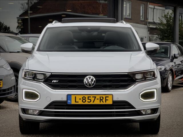 Volkswagen T-Roc 1.5 TSI AUT7 SPORT R-LINE PANODAK NAVI CAMERA DIGI-DASH APPLE-CARPLAY LED LMV PDC