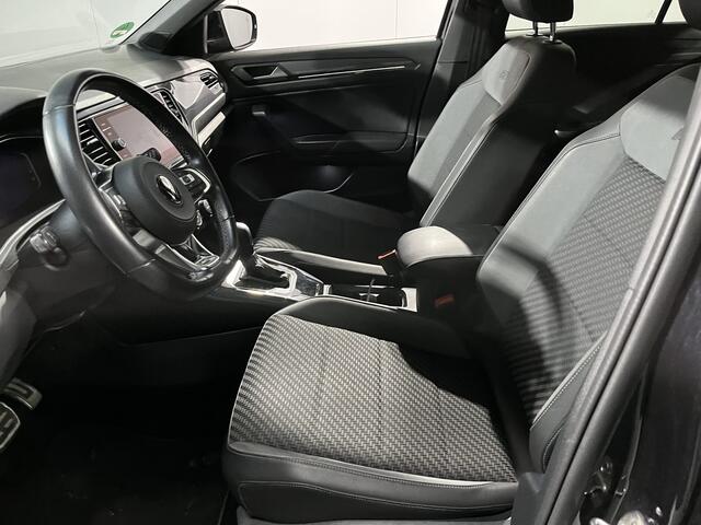 Volkswagen T-Roc 1.5 TSI R-Line / AUTOMAAT/ 2X R-LINE/ PANO/ CAMERA/ PARK. SENSOREN/ STOELVERWARM./ DODE HOEK/ LED/ DIGITAL DASHBOARD/ ELEK. ACHTERKLEP/ ADAPT. CRUISE/ APP CONNECT/ NAVI/ CLIMA/ DAB
