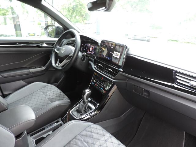 Volkswagen T-Roc 1.5 TSI R-Line DSG Black Style - Camera | Disc. Pro | Stoel/stuurverw. | Carplay | IQ.Drive pakket | Alarm | Elektr. klep