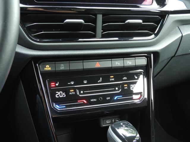 Volkswagen T-Roc 1.5 TSI R-Line DSG Black Style - Camera | Disc. Pro | Stoel/stuurverw. | Carplay | IQ.Drive pakket | Alarm | Elektr. klep